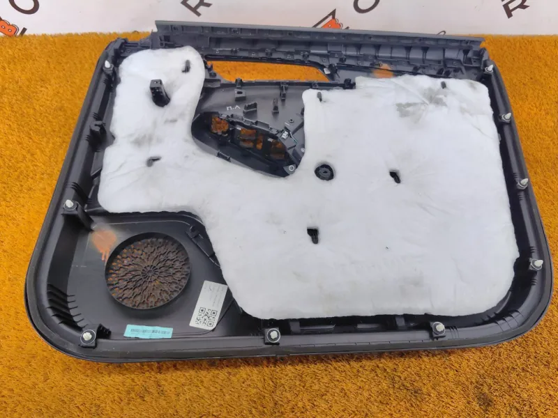 Обшивка двери