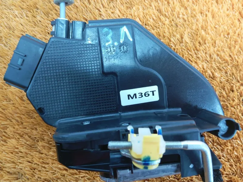 Замок двери