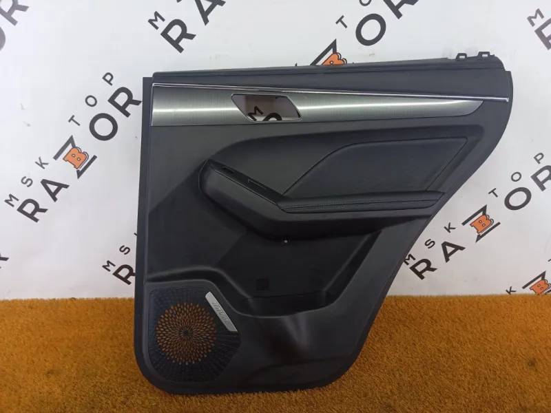 Обшивка двери