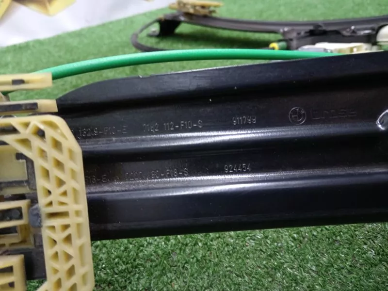 Стеклоподъемник BMW 5-Series 2010 51337182132 F10, передний правый