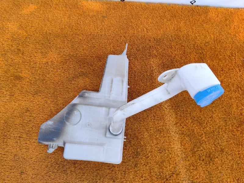 Бачок омывателя