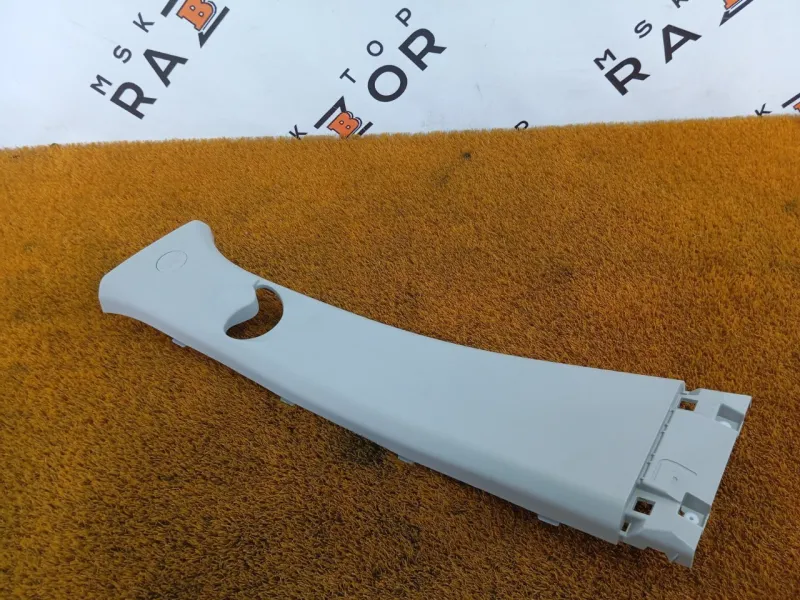 Обшивка центральной стойки