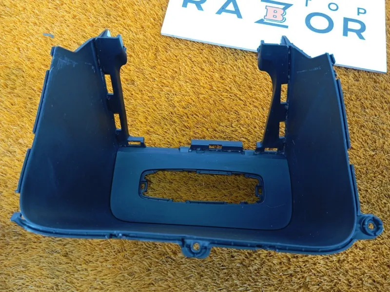 Накладка центральной консоли