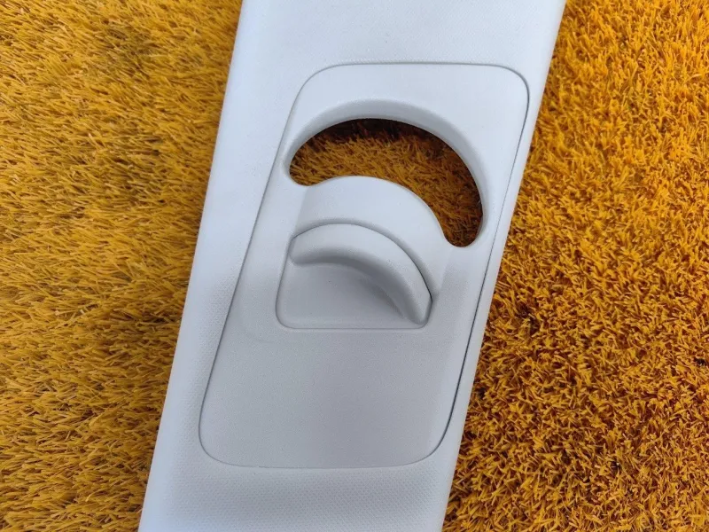 Обшивка центральной стойки