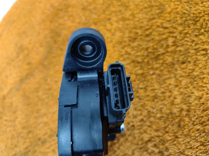 Педаль газа