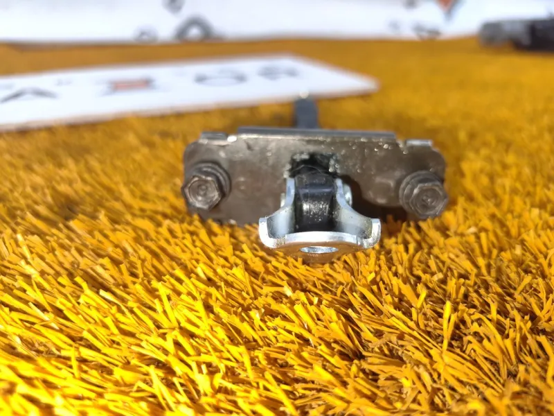 Ограничитель двери