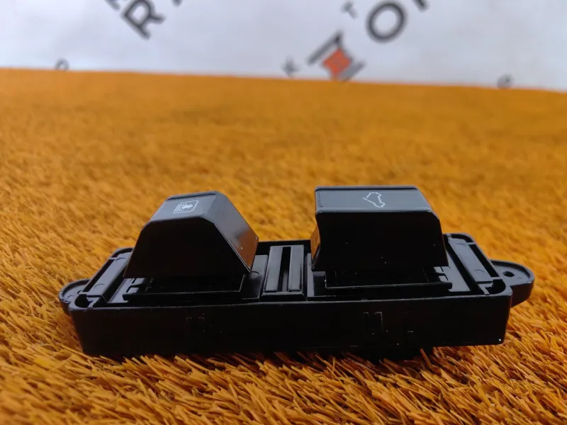 Блок управления люком