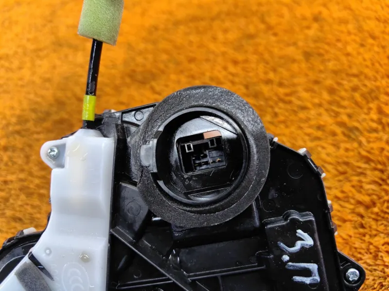 Замок двери