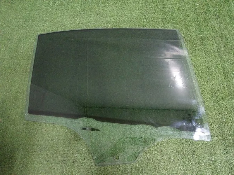 Стекло двери BMW 3-Series 2005 51347119978 E90, заднее правое