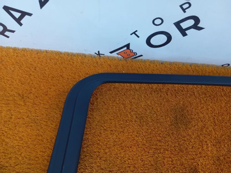 Накладка двери