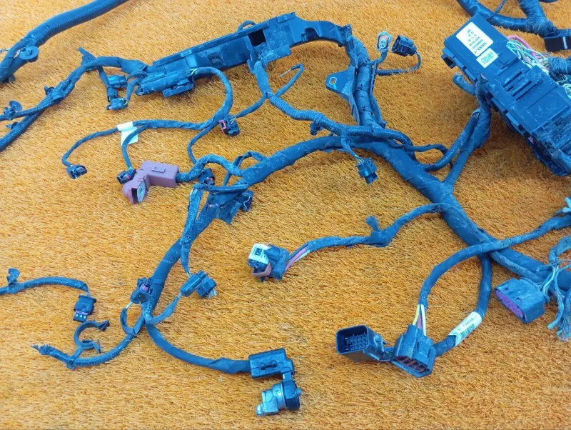 Проводка подкапотная