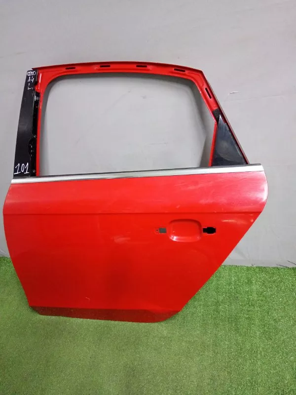 Дверь Audi A4 2008 8K9833051D B8, задняя левая