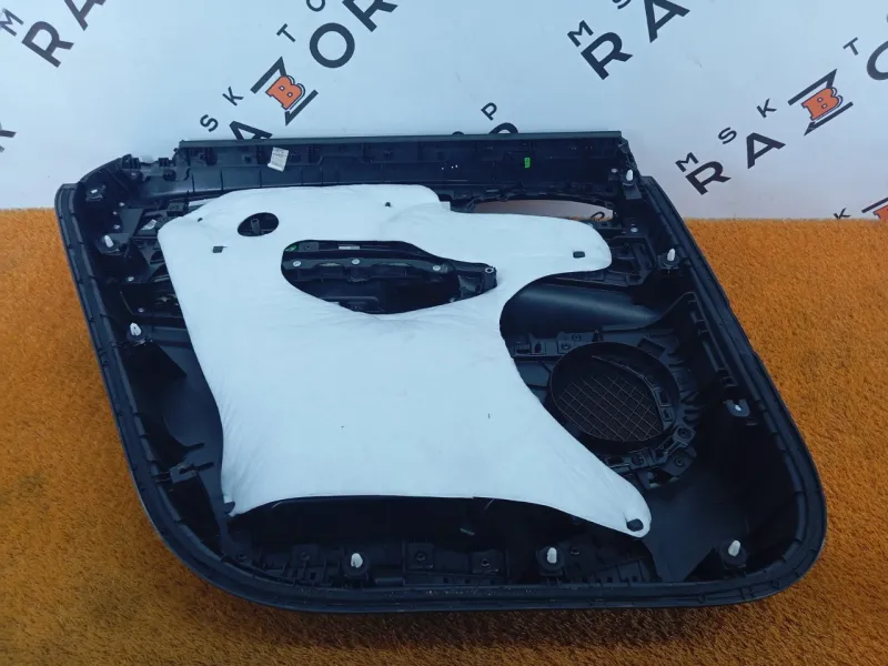 Обшивка двери