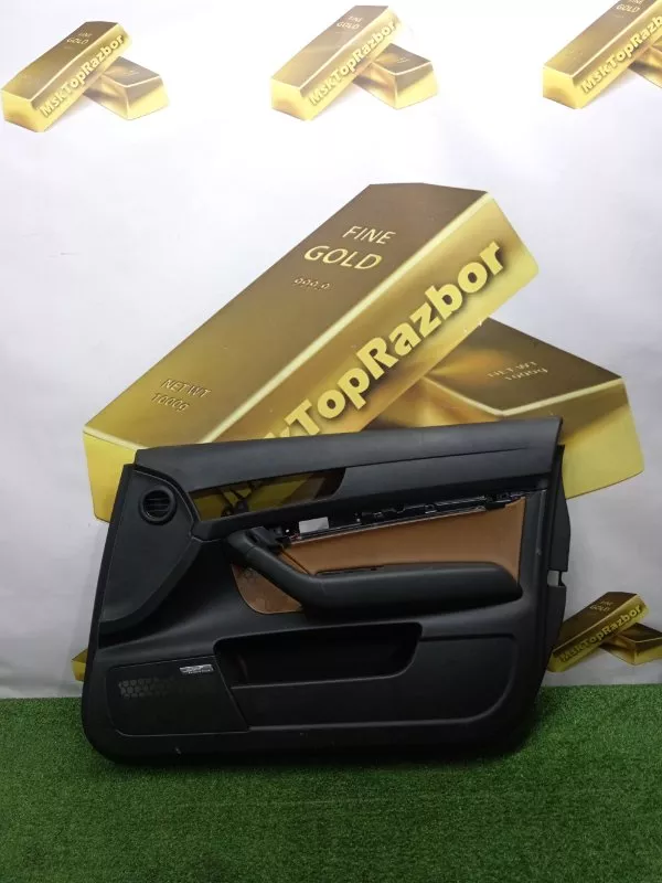 Обшивка двери Audi A6 2006 4F2867106A C6, передняя правая