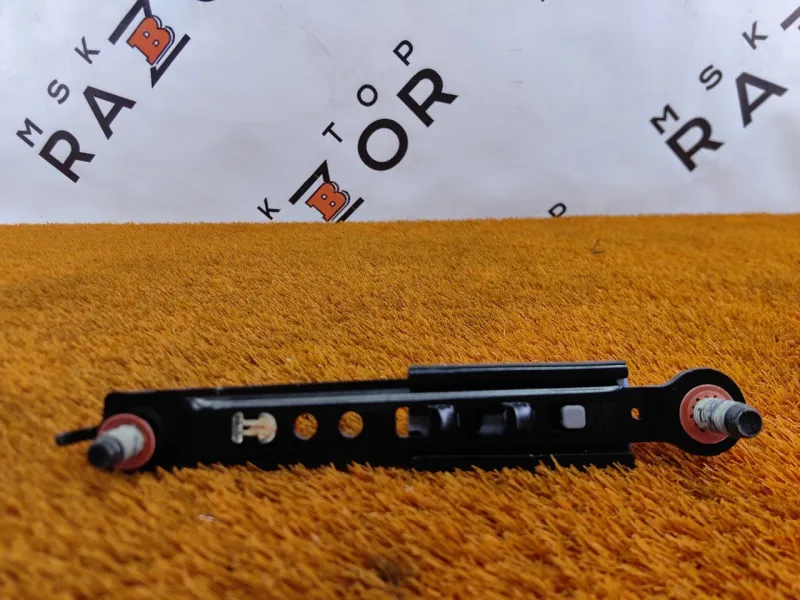 Механизм регулировки ремня безопасности