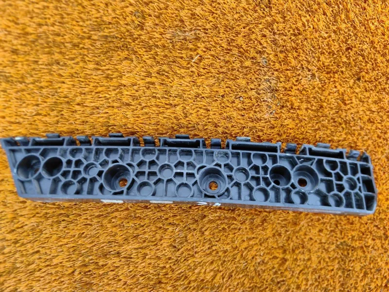 Кронштейн бампера