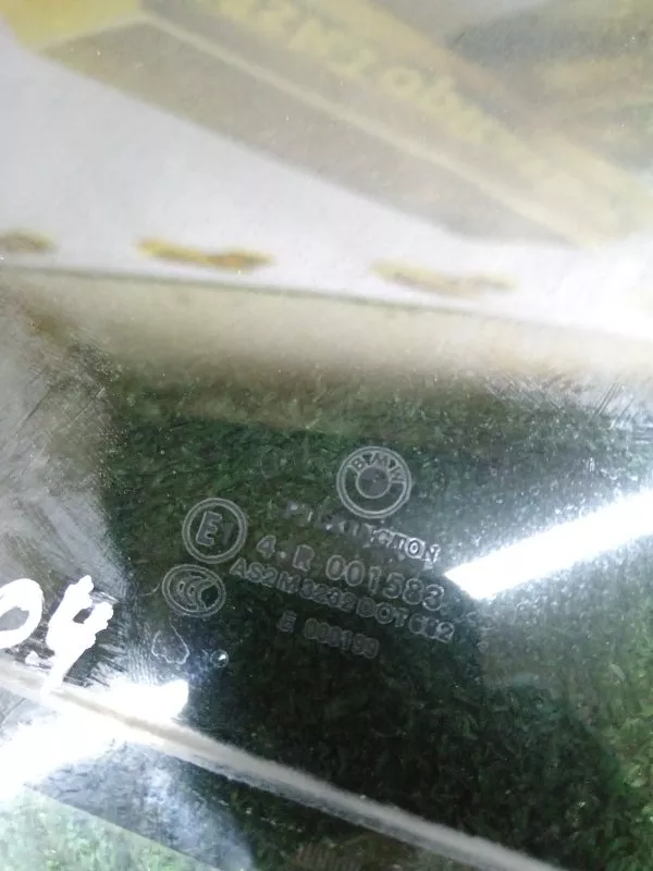 Стекло двери BMW 1-Series 2007 51357067794 E87, заднее правое