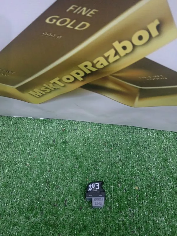 Кнопка стеклоподъемника