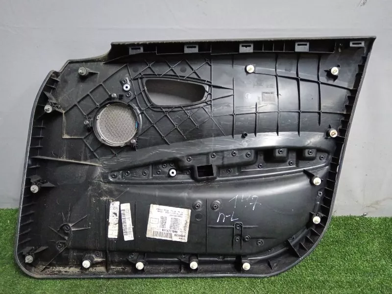 Обшивка двери BMW 1-Series 2004 51417133299 E87, передняя левая