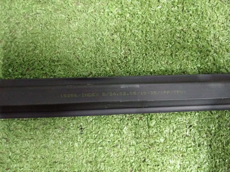 Уплотнитель стекла двери