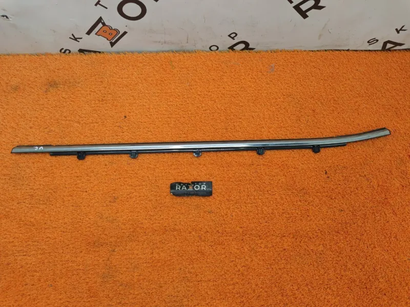 Молдинг стекла