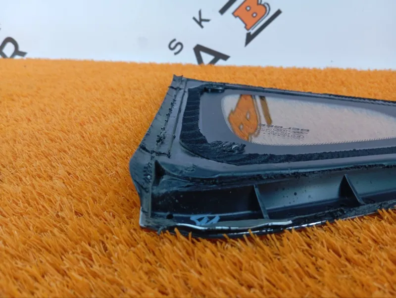 Форточка задняя