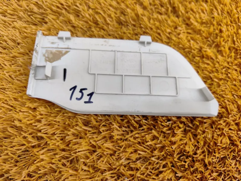 Обшивка багажника