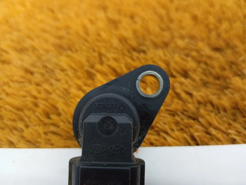 Датчик положения распредвала