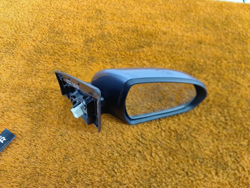 Зеркало боковое