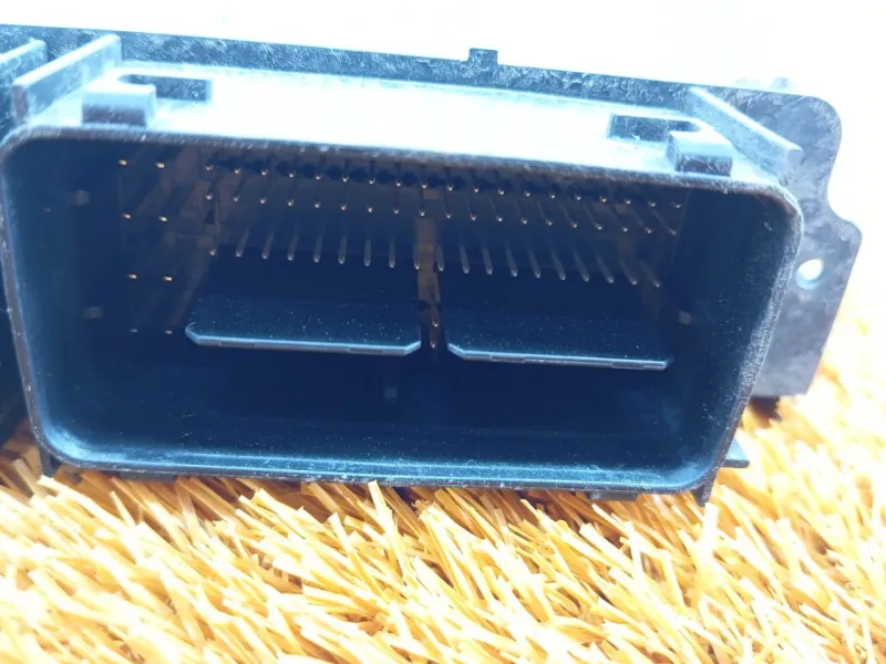 Блок управления двигателем