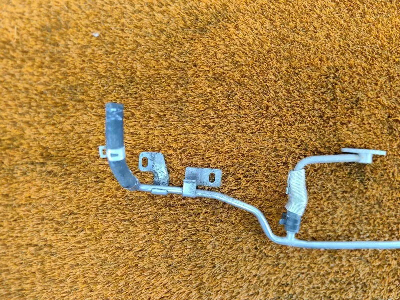 Трубка системы охлаждения