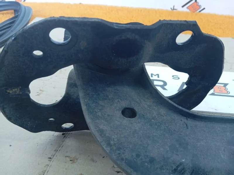 Рычаг подвески