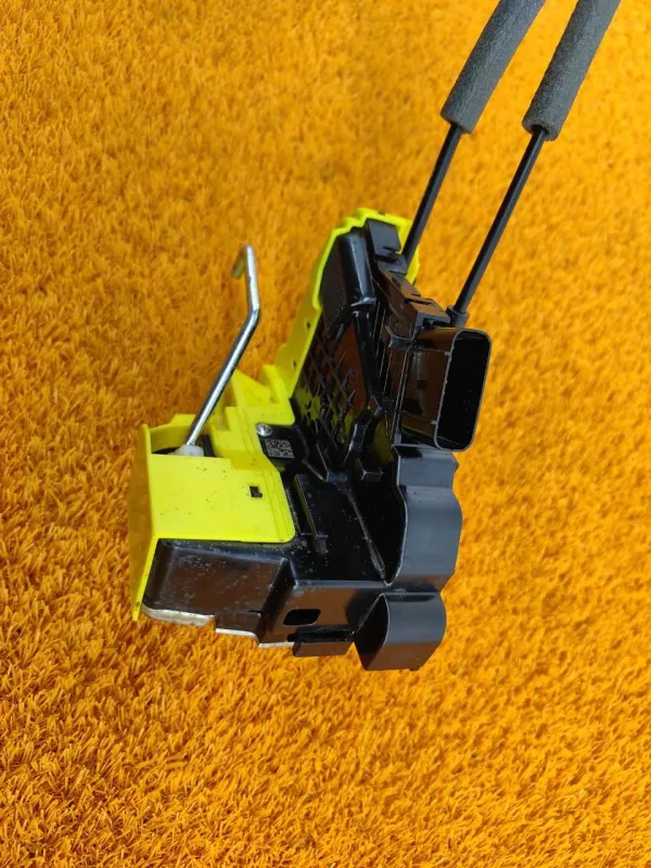 Замок двери