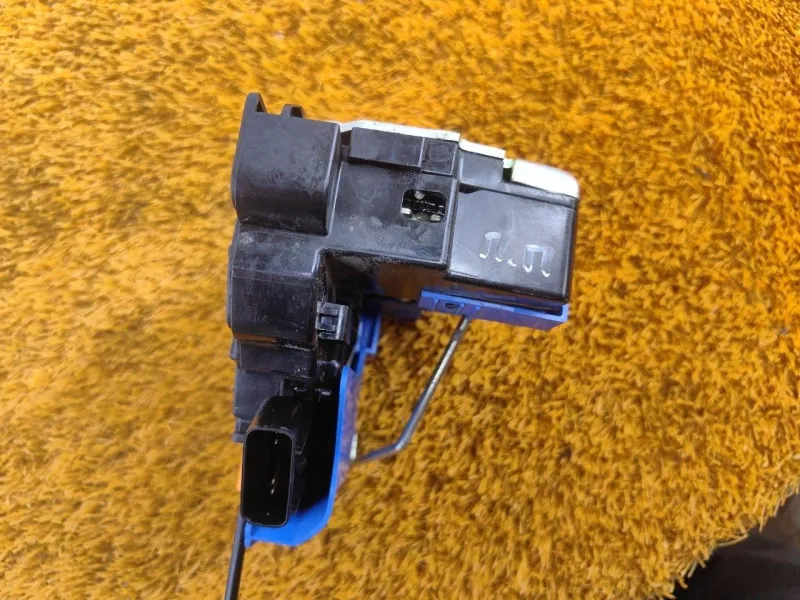 Замок двери