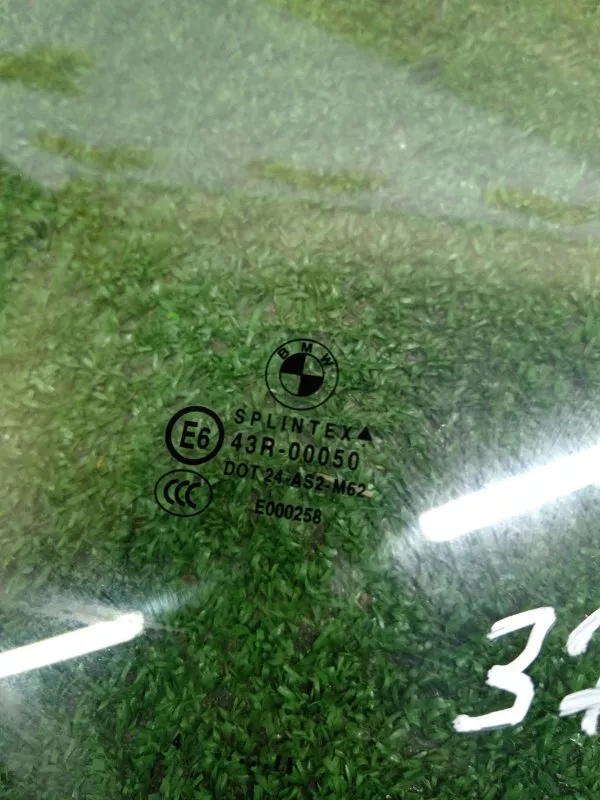 Стекло двери BMW 5-Series 2004 51337110634 E60/E61, переднее правое