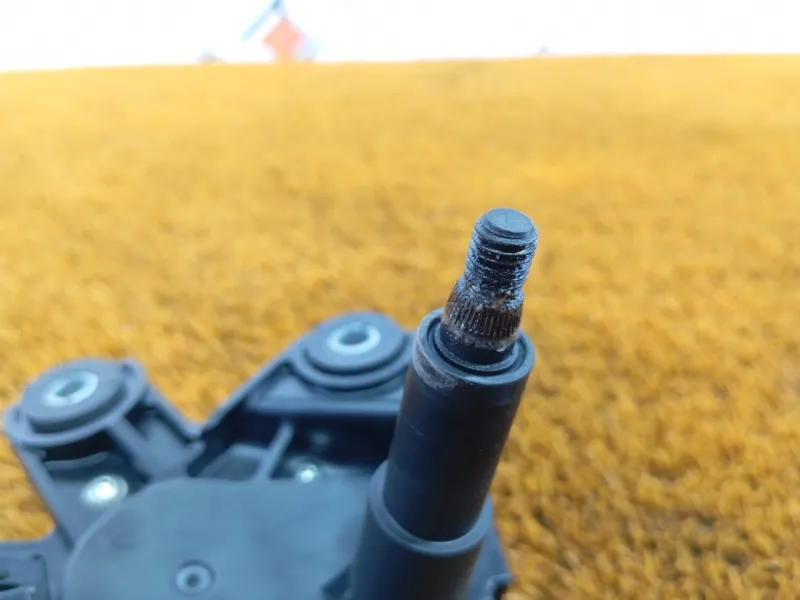 Мотор стеклоочистителя