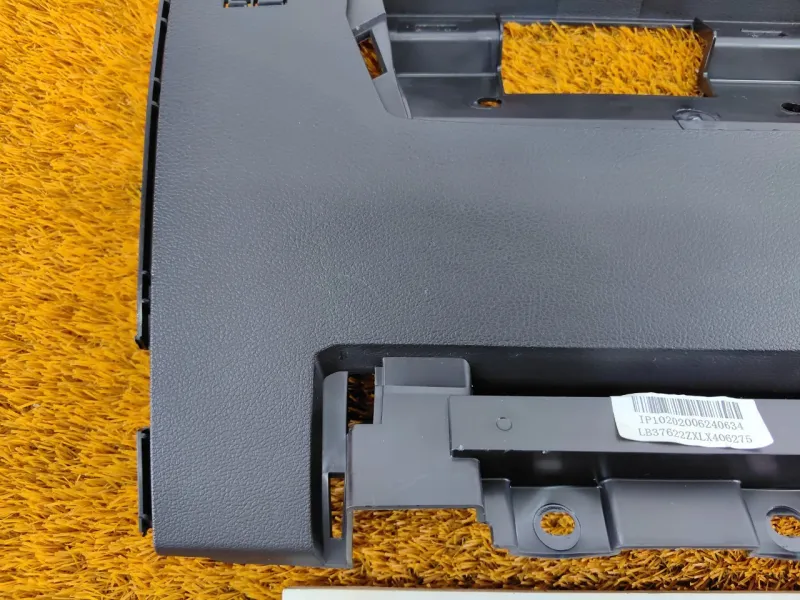 Накладка на торпедо