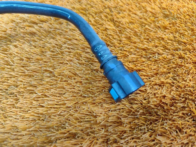 Трубка топливная