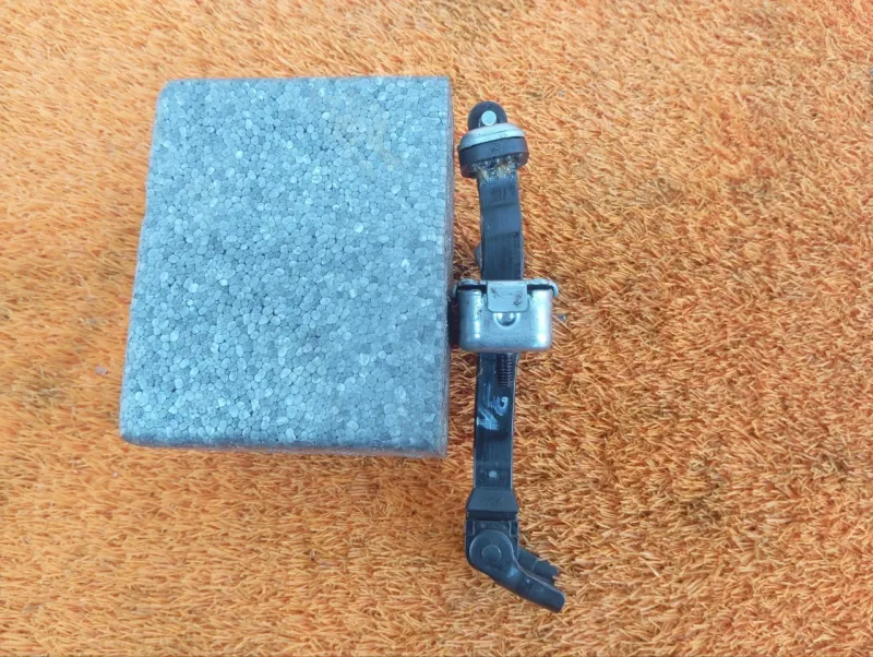 Ограничитель двери