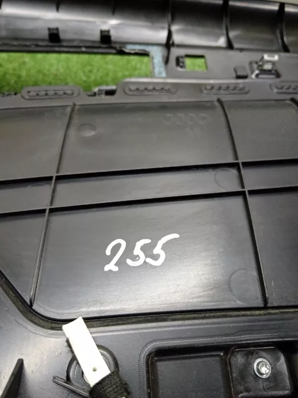 Обшивка двери Audi A4 2009 8K0867303G B8, задняя левая