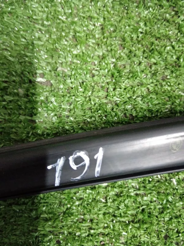 Уплотнитель стекла двери