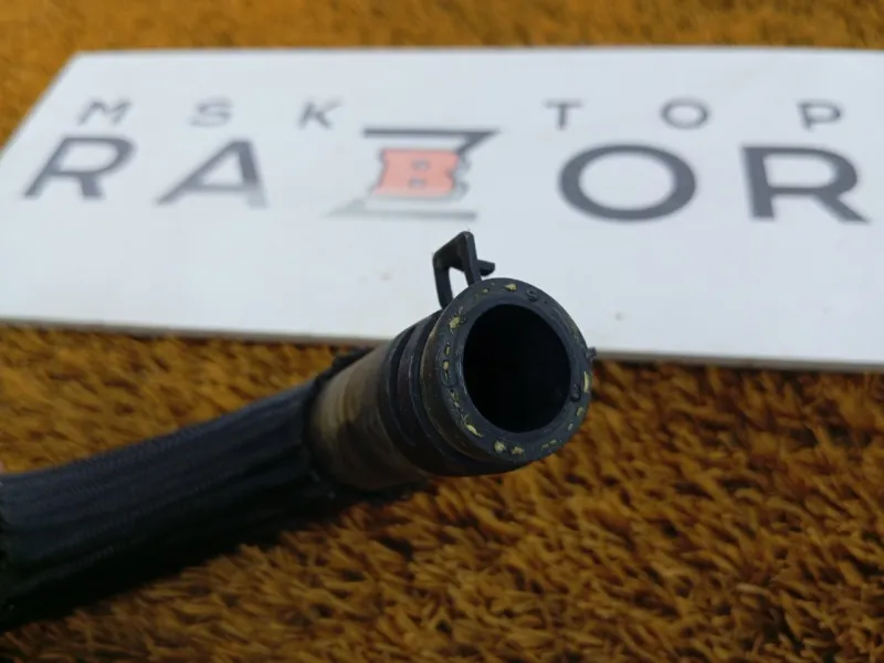 Патрубок радиатора