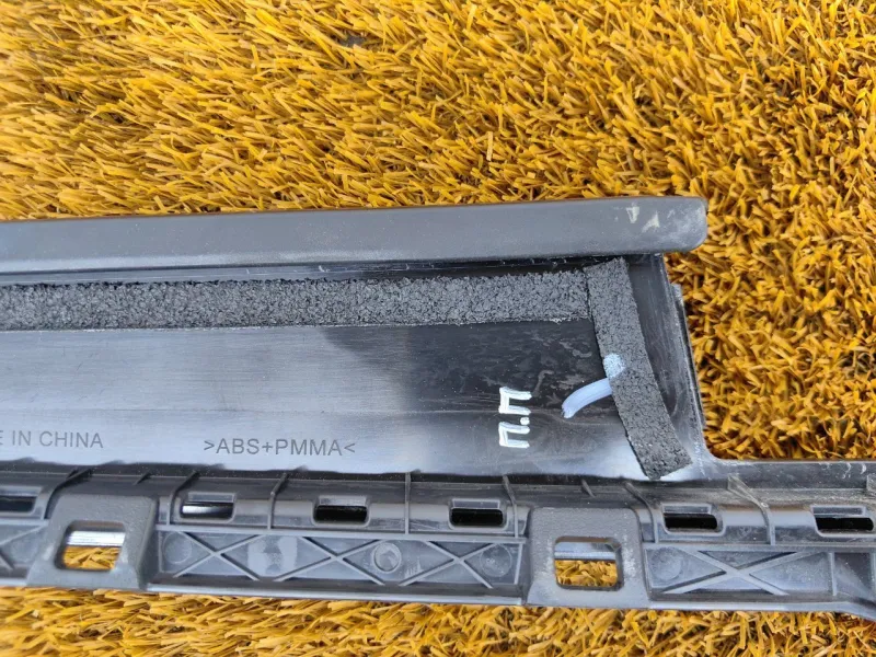 Молдинг двери