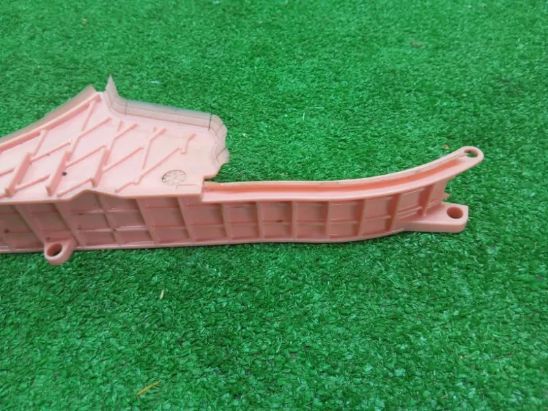 Маслоотражатель