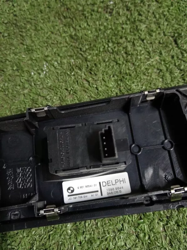 Кнопка стеклоподъемника BMW 5-Series 2006 61316922244 E60, передняя левая