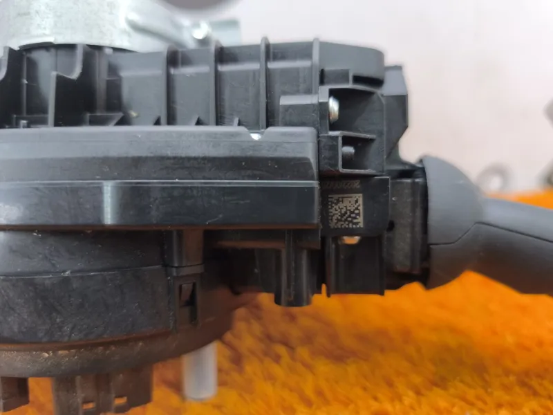 Подрулевой переключатель