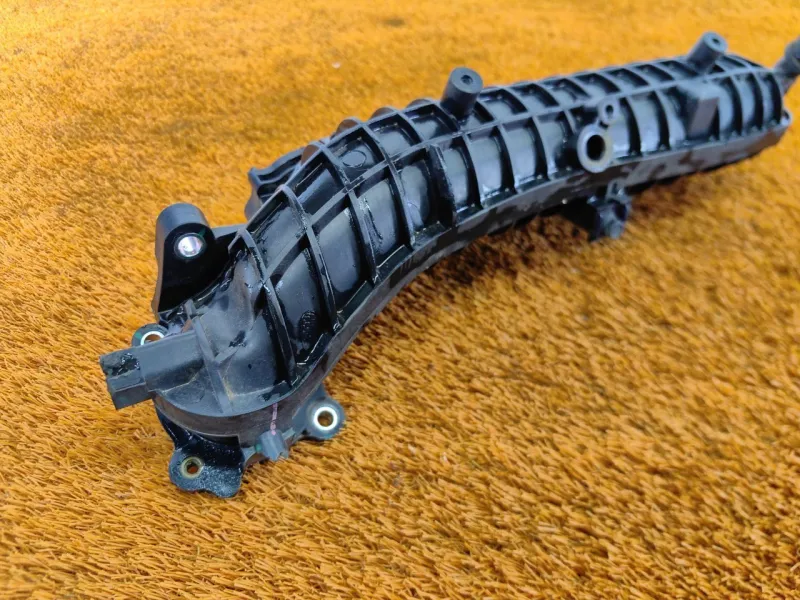 Коллектор впускной