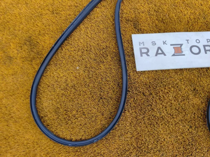 Уплотнитель двери