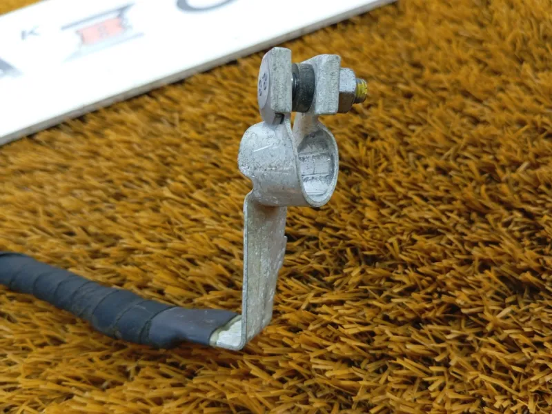 Клемма аккумулятор