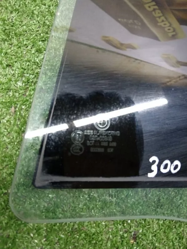 Стекло двери BMW 5-Series 2011 51357182125 F10/F11, заднее левое